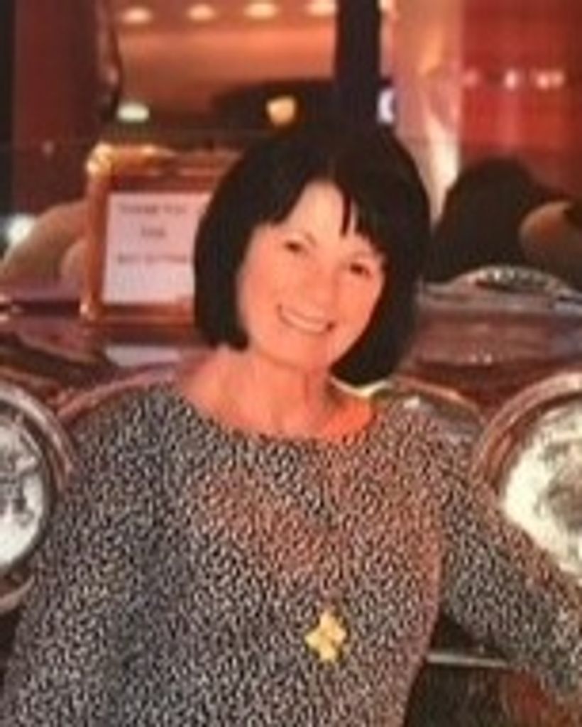 Maryellen Salines Profile Photo