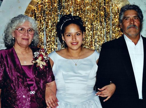 Yolanda C. Gonzalez photo gallery thumbnail 141 of 357