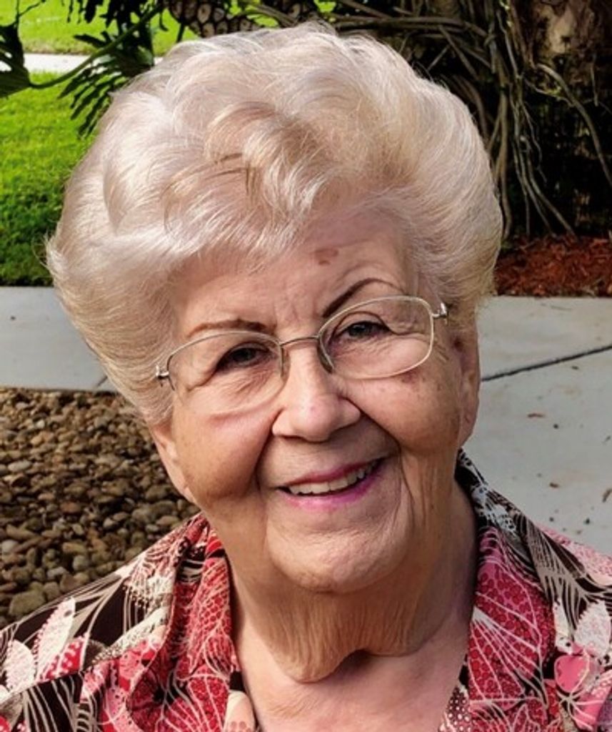 Rosanne Rose Mahoney Profile Photo
