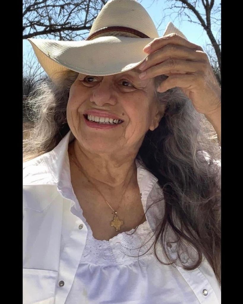 Gloria Barrera Armstrong Profile Photo