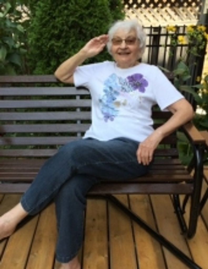Rutta "Ruth" Juknewich Profile Photo