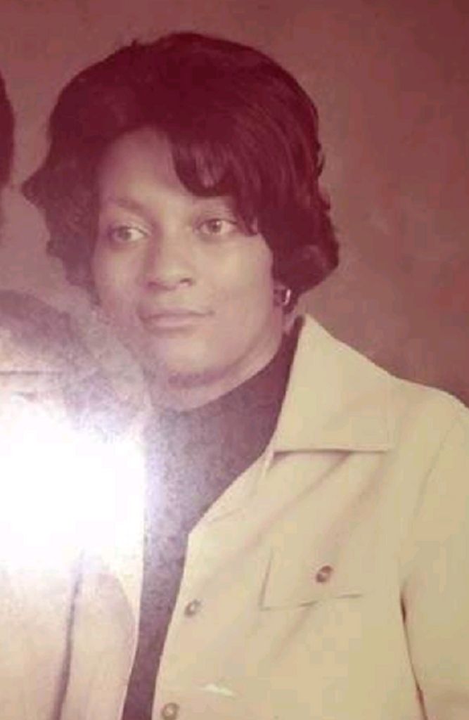 Linda J Davenport Profile Photo