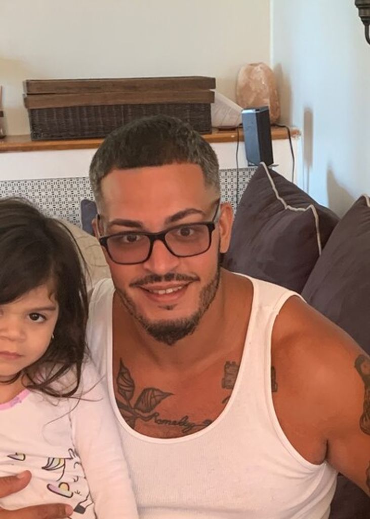 Carlos E. Gonzalez Profile Photo