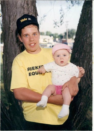 Leo Allen Larson photo gallery thumbnail 30 of 42