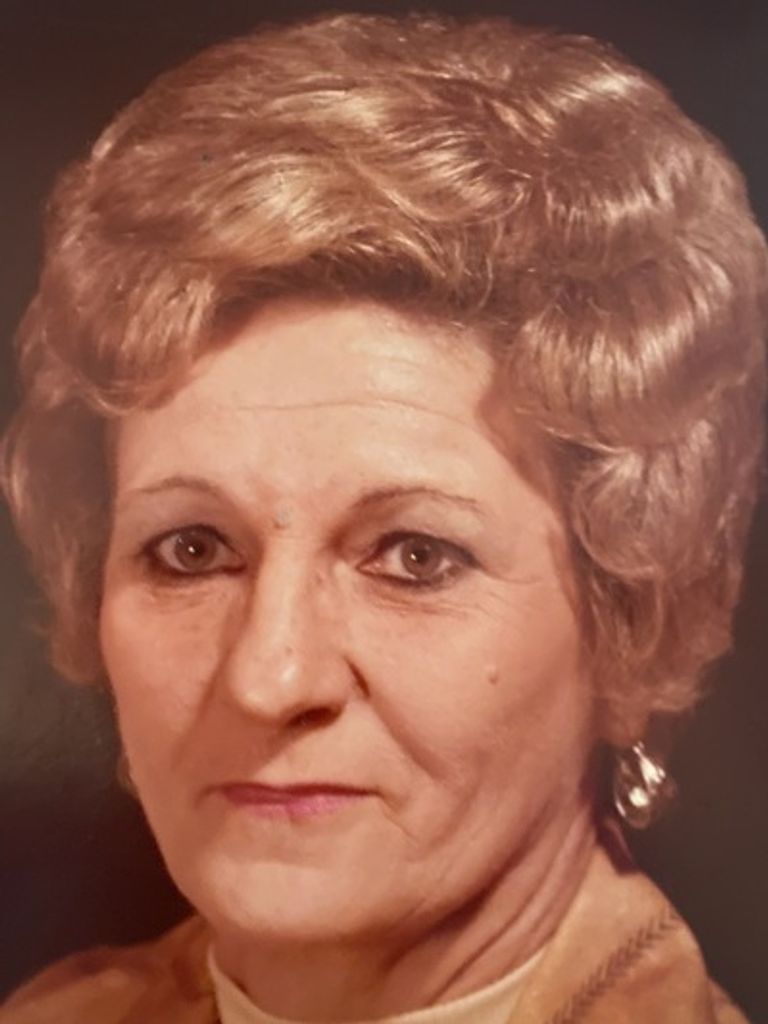 Marie Holbrook Profile Photo