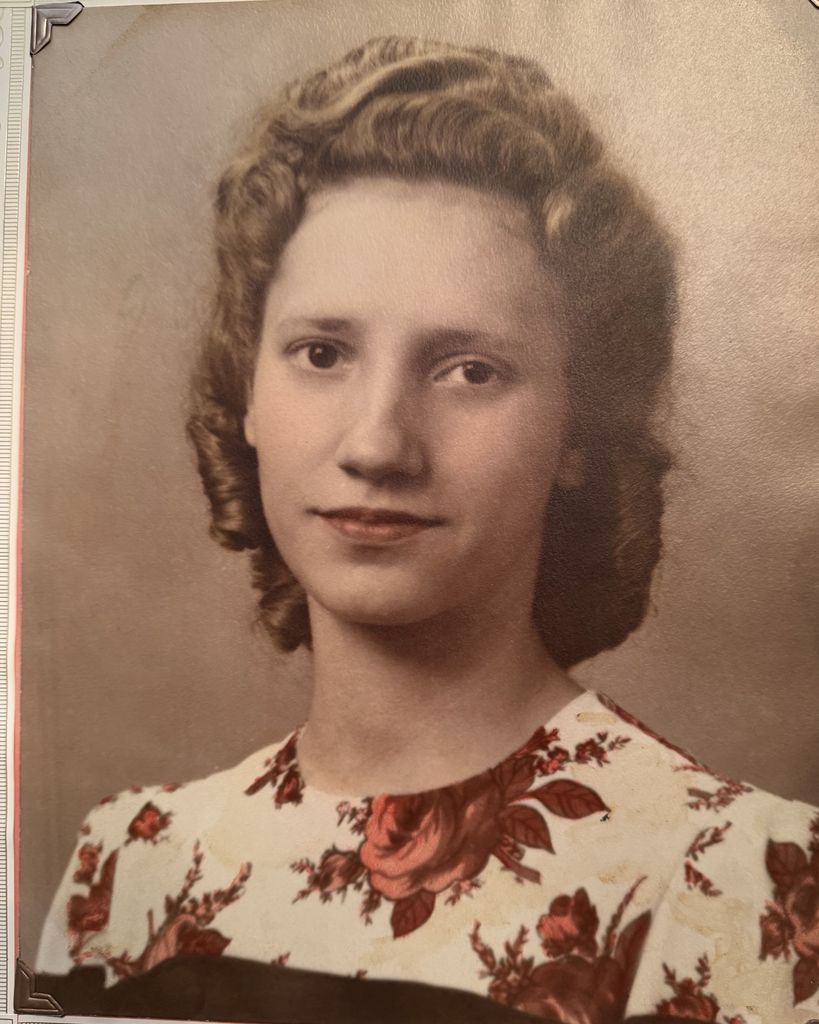 Evelyn Maxine Mitchell