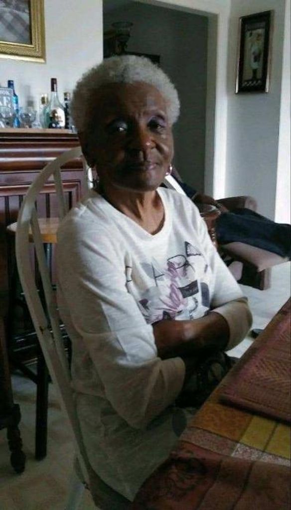 Nadean Johnson Profile Photo