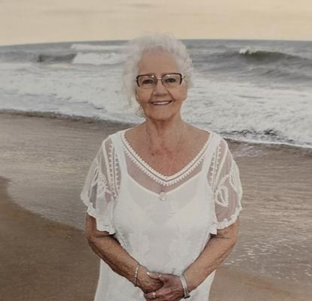Larae D. Dosch Profile Photo