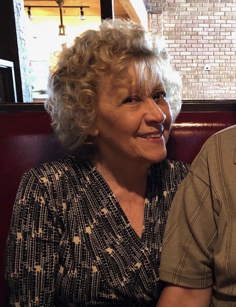 Julia Cruzen Profile Photo