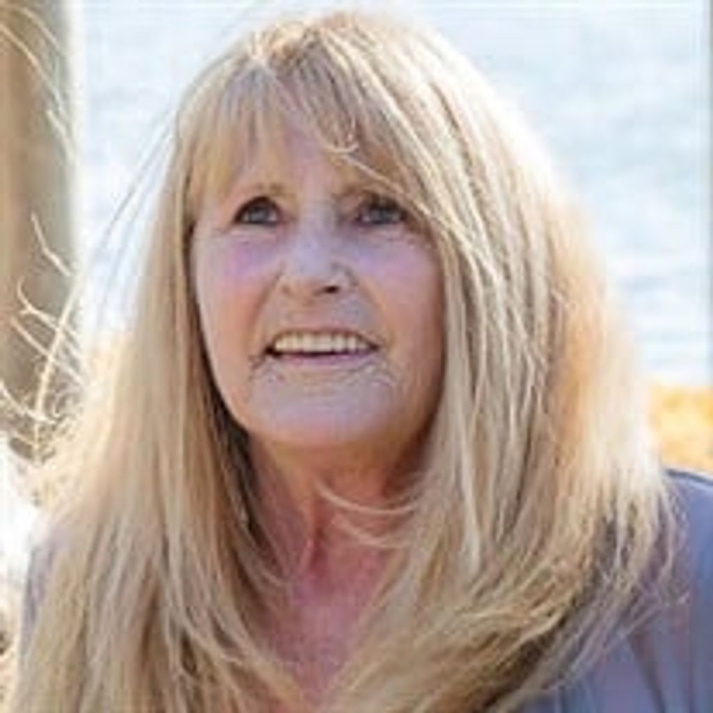 Mrs. Janet Marie Arnold(nee.Schmidt)