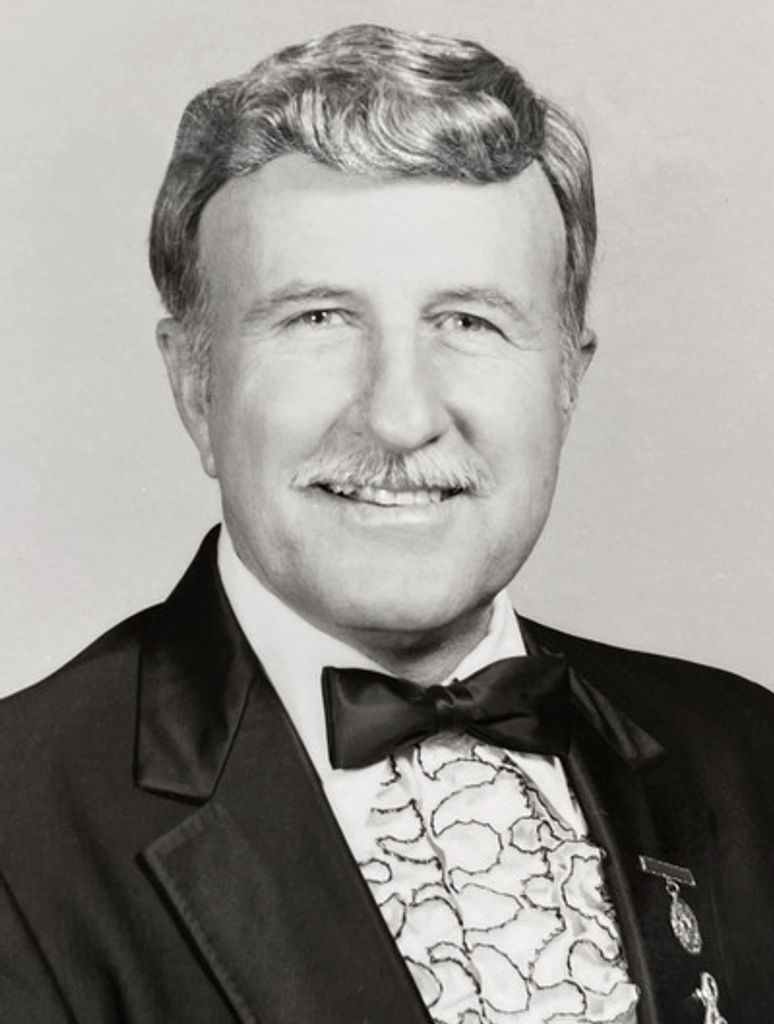 Robert Lee Linker