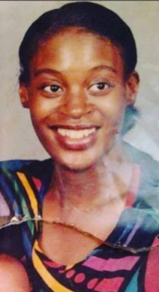 Lisa A Delk