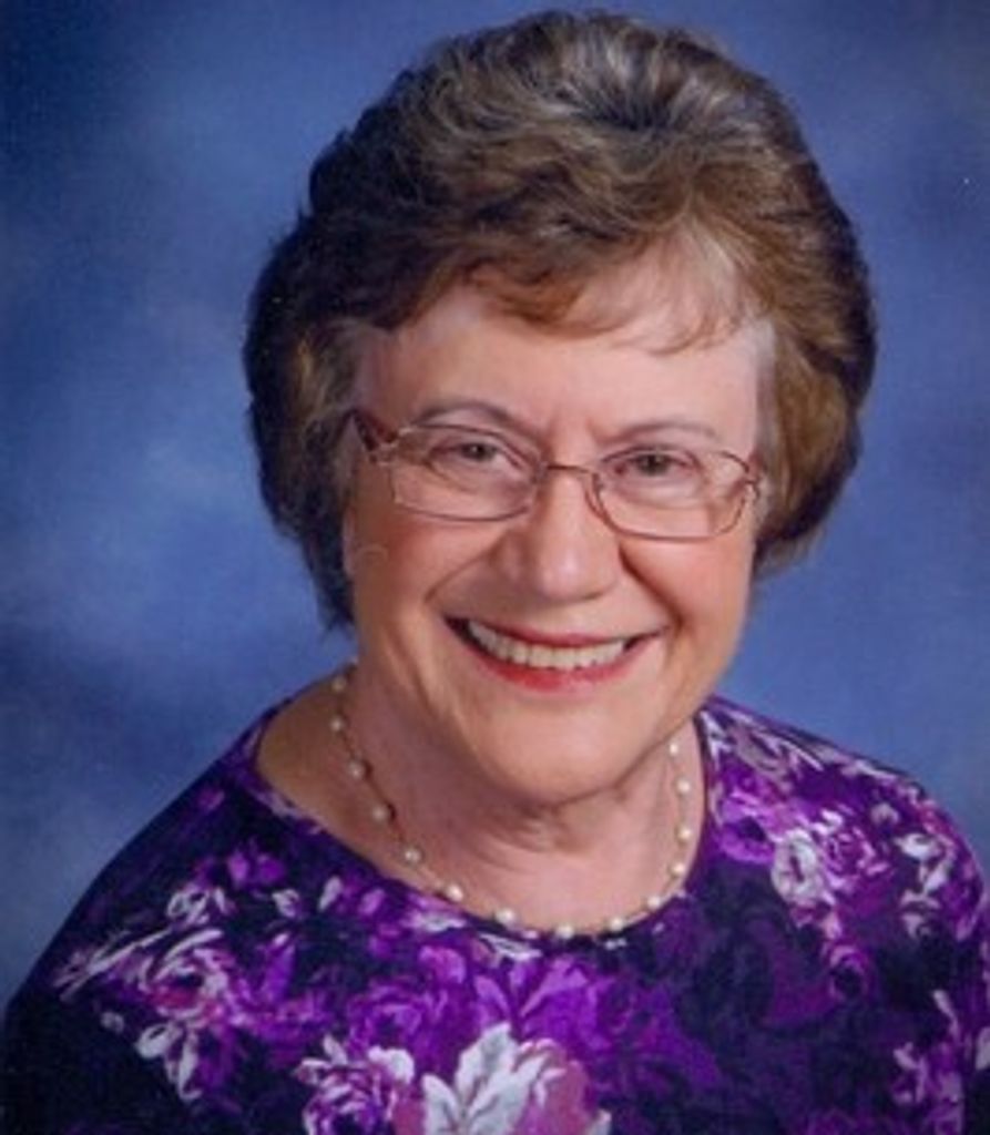 Laura Grace Fox Profile Photo