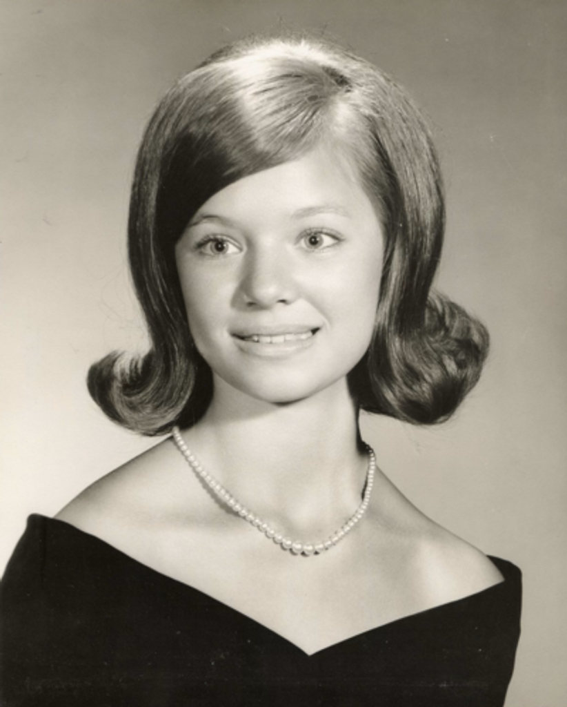 Vivian Sue Jones Sanchez Profile Photo