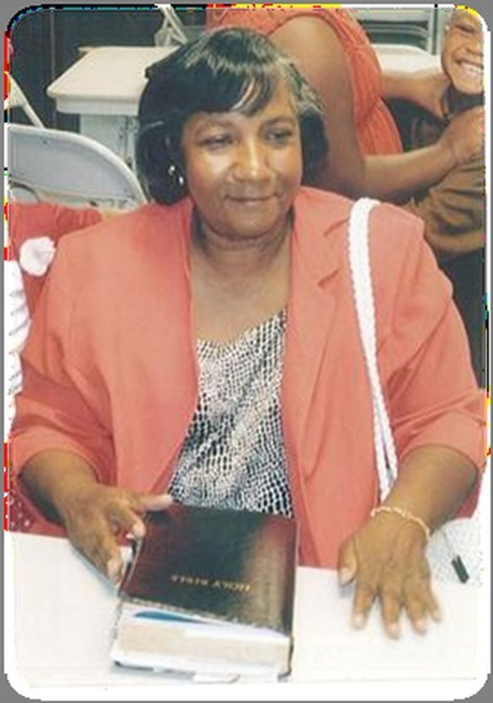 Robbie L. Willett