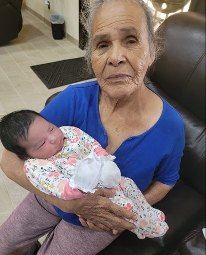 Maria Deleon Ambriz photo gallery thumbnail 18 of 187