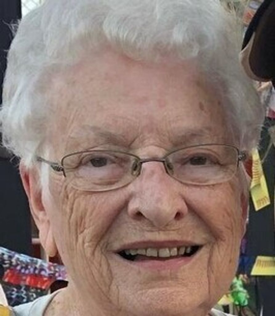 Janet Evelyn Scott (Weir) Profile Photo