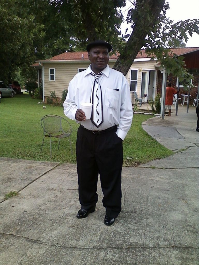 Frank Sarratt, Jr. Profile Photo