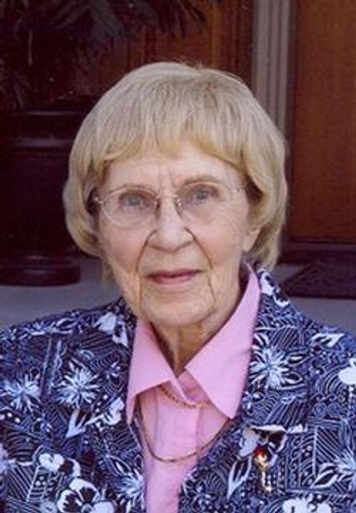 Evelyn Magnuson
