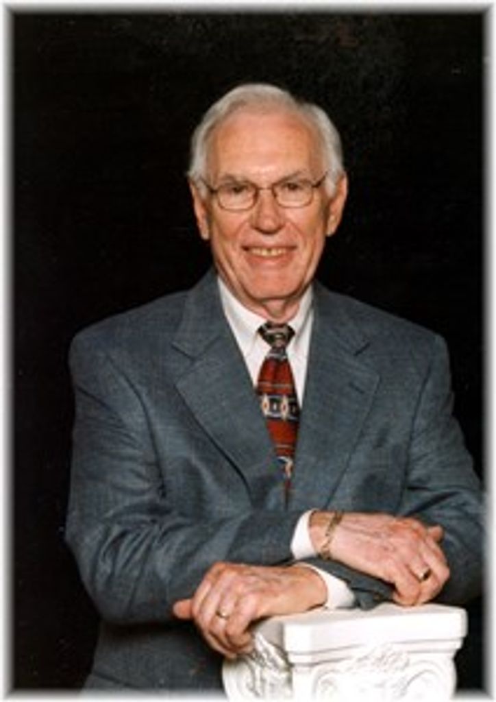 Arthur Carew Profile Photo