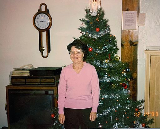 Mary Mills photo gallery thumbnail 68 of 103