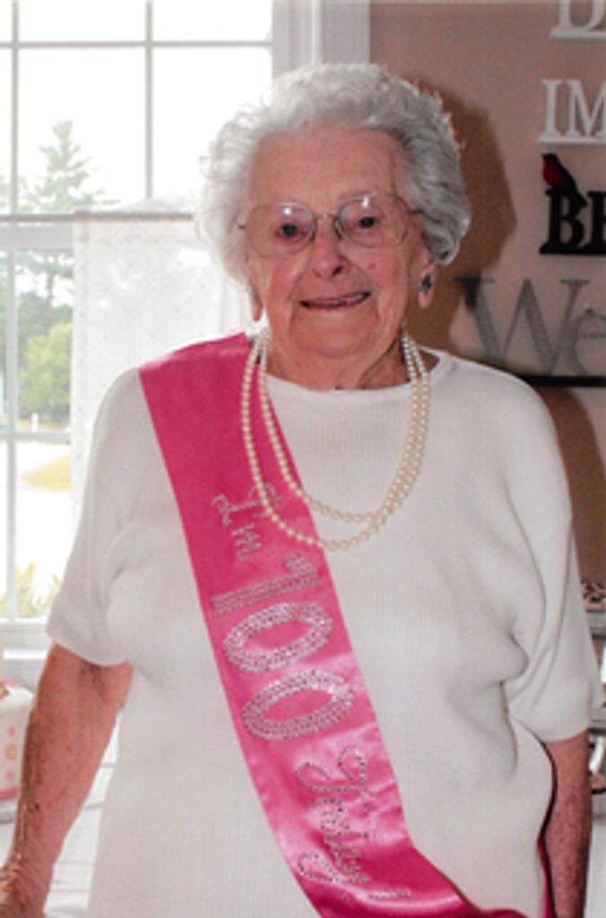 Lillian Mae (Sister) Cote Profile Photo