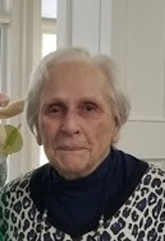 Betty (Grant)  Tuttle Knight