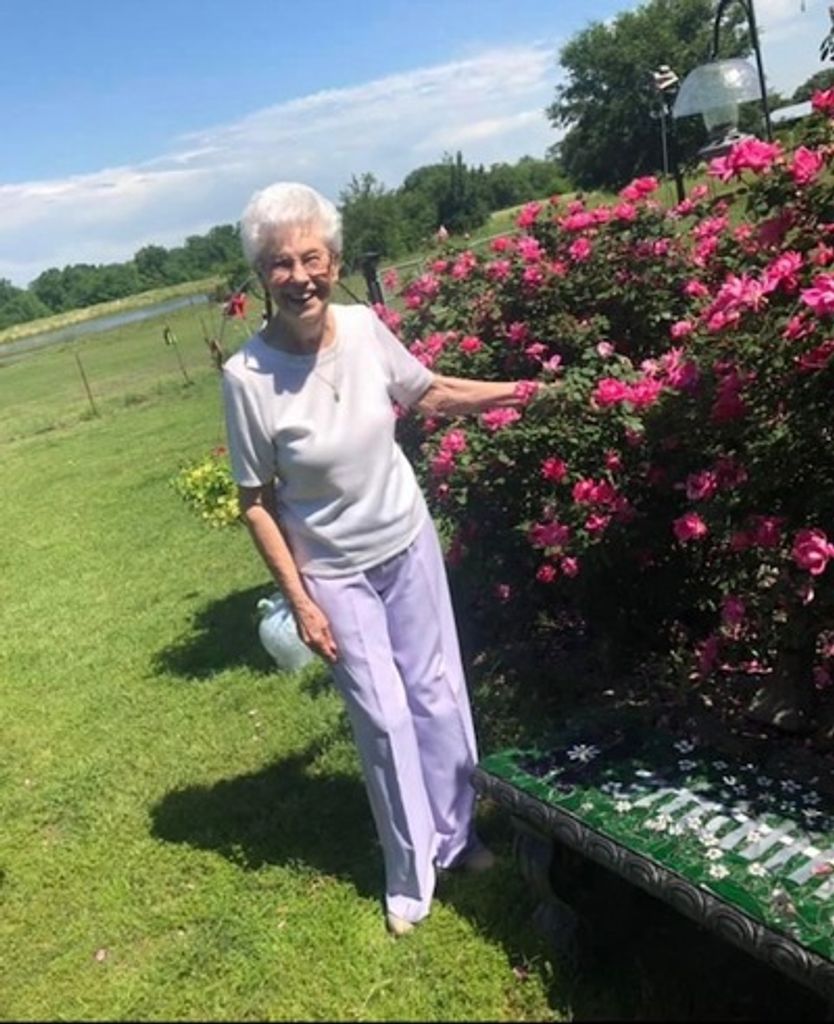 Ona Fay Hatfield Profile Photo