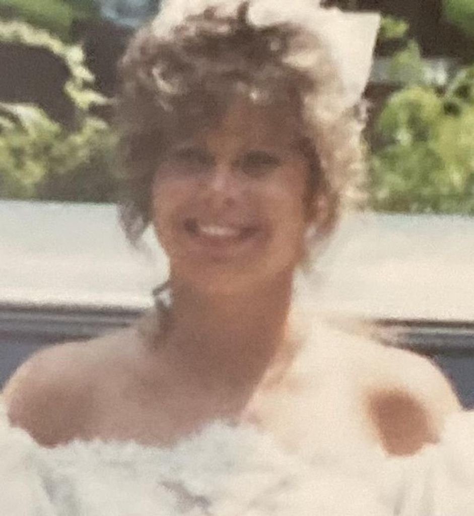 Christine Santarelli Profile Photo