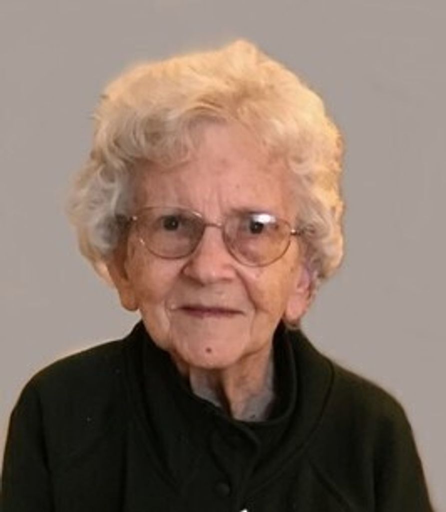 E Margaret "Puddy" Pierson (Wohlford) Profile Photo