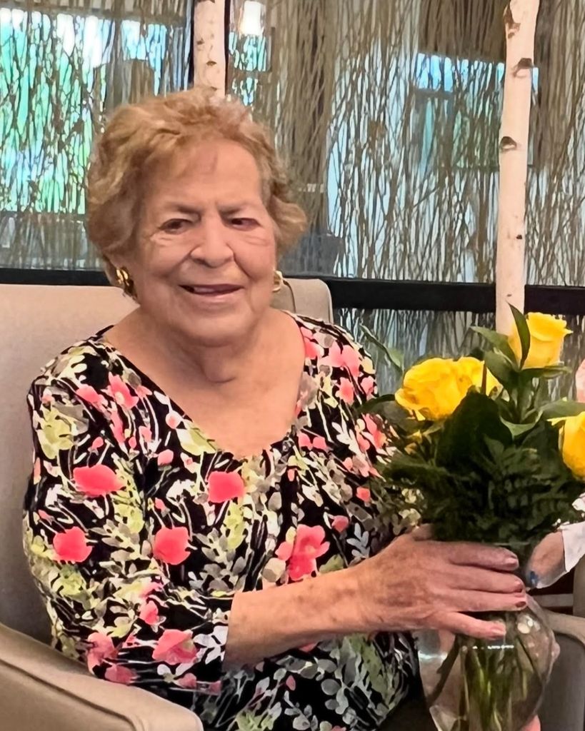 Amelia Orfin Profile Photo