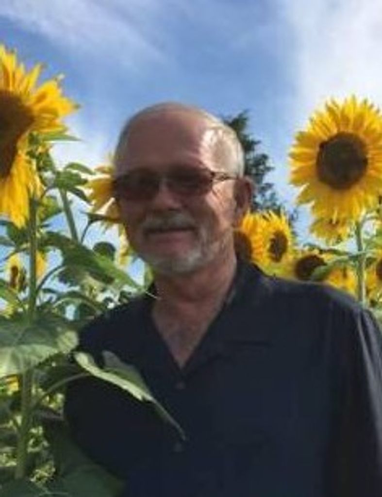 Ricky Wallace Daniels Profile Photo