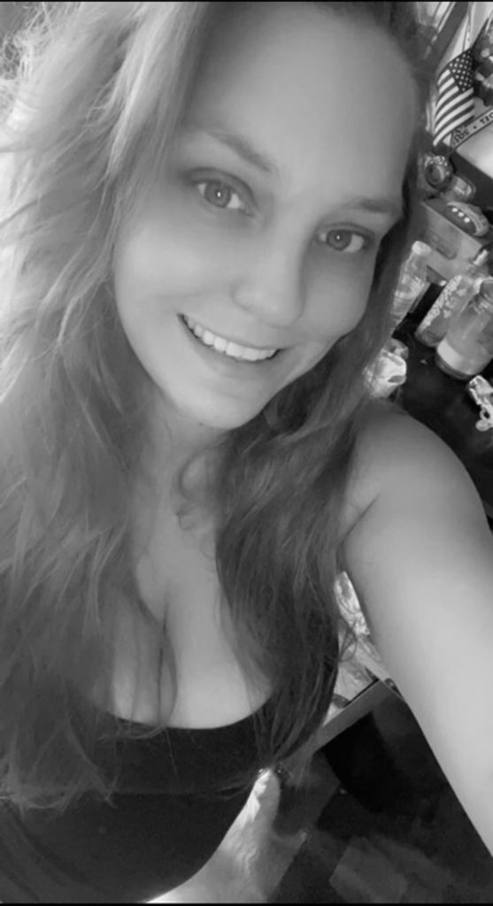 Elizabeth Marie Hawkins Profile Photo