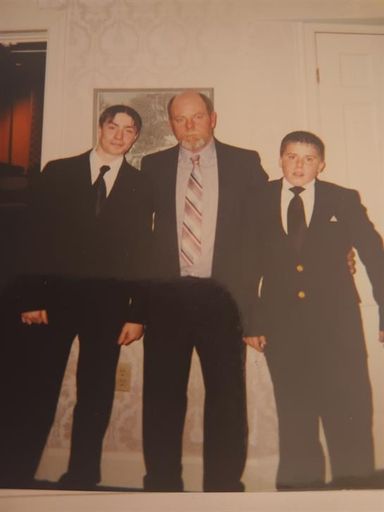 Merdi E. Caudill photo gallery thumbnail 4 of 10
