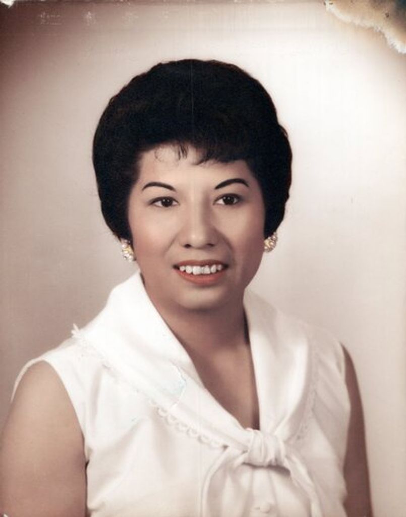 Christine Betsey-Benge