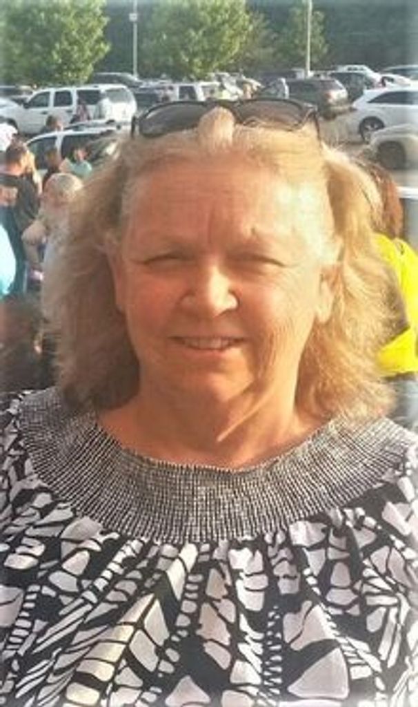 Lucy Seagle Profile Photo