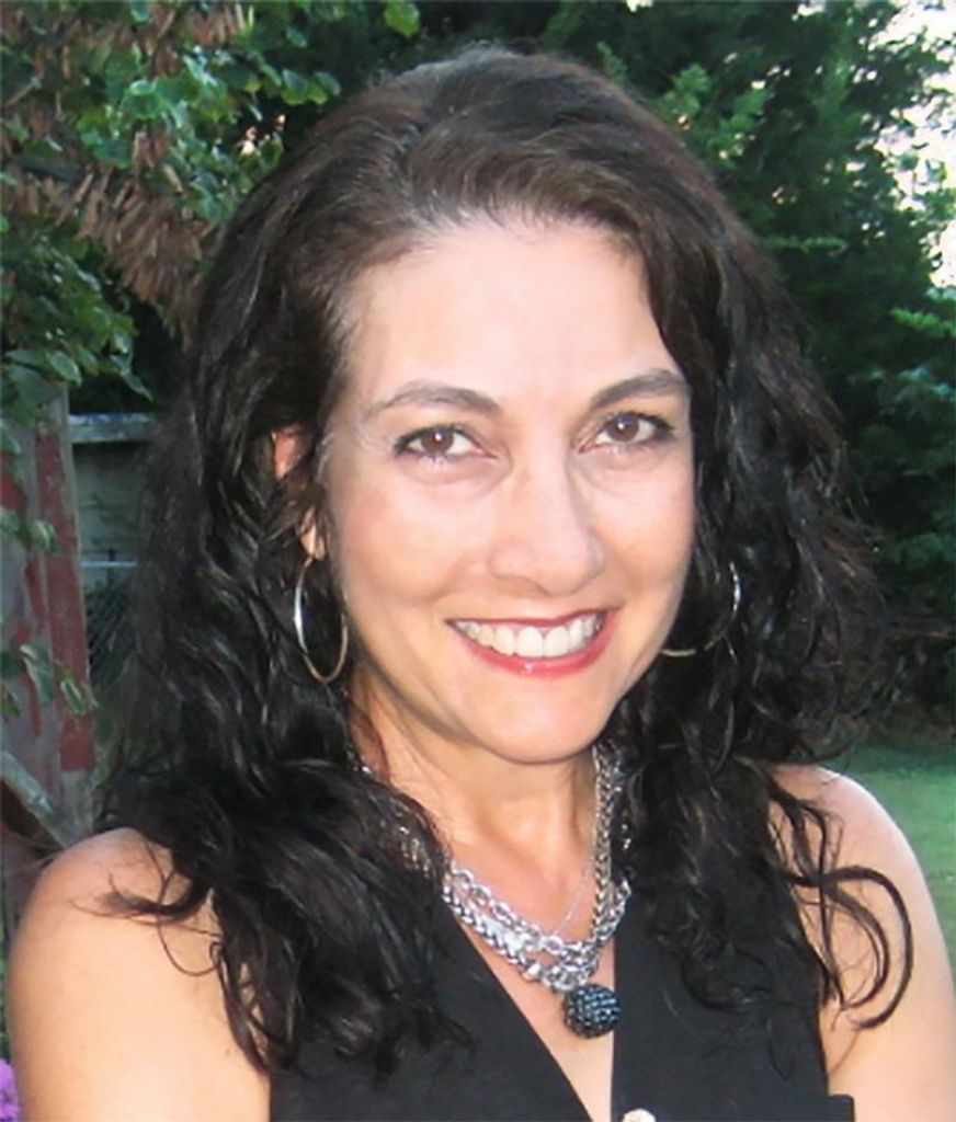 Anna-Maria Bernardes Basom