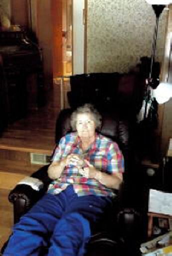 Barbara Paul photo gallery thumbnail 6 of 71