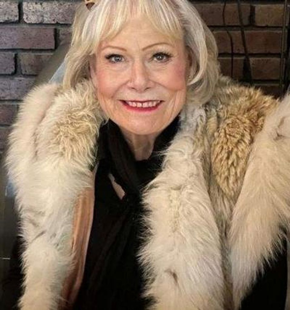 Stephanie Elizabeth Greeves Profile Photo