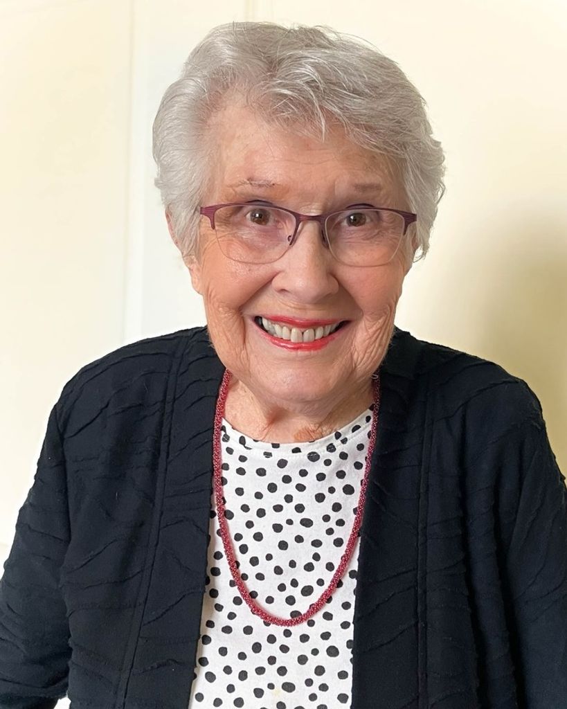 Junella Corinne (Dahn) Halverson Profile Photo