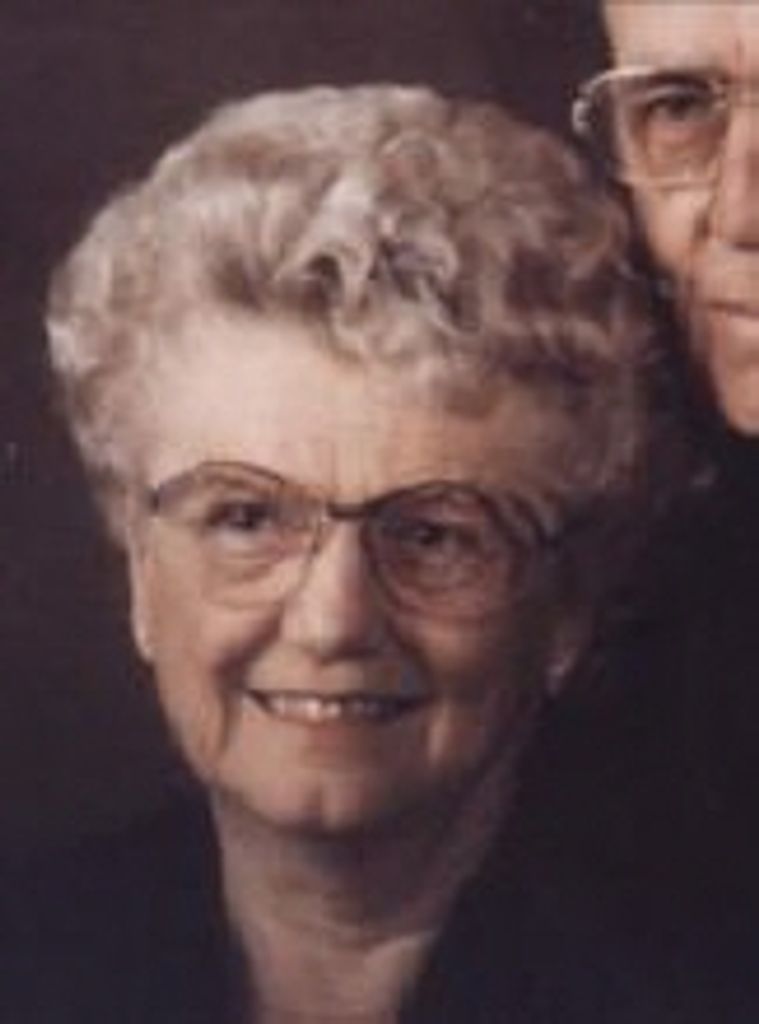 Evelyn Gee