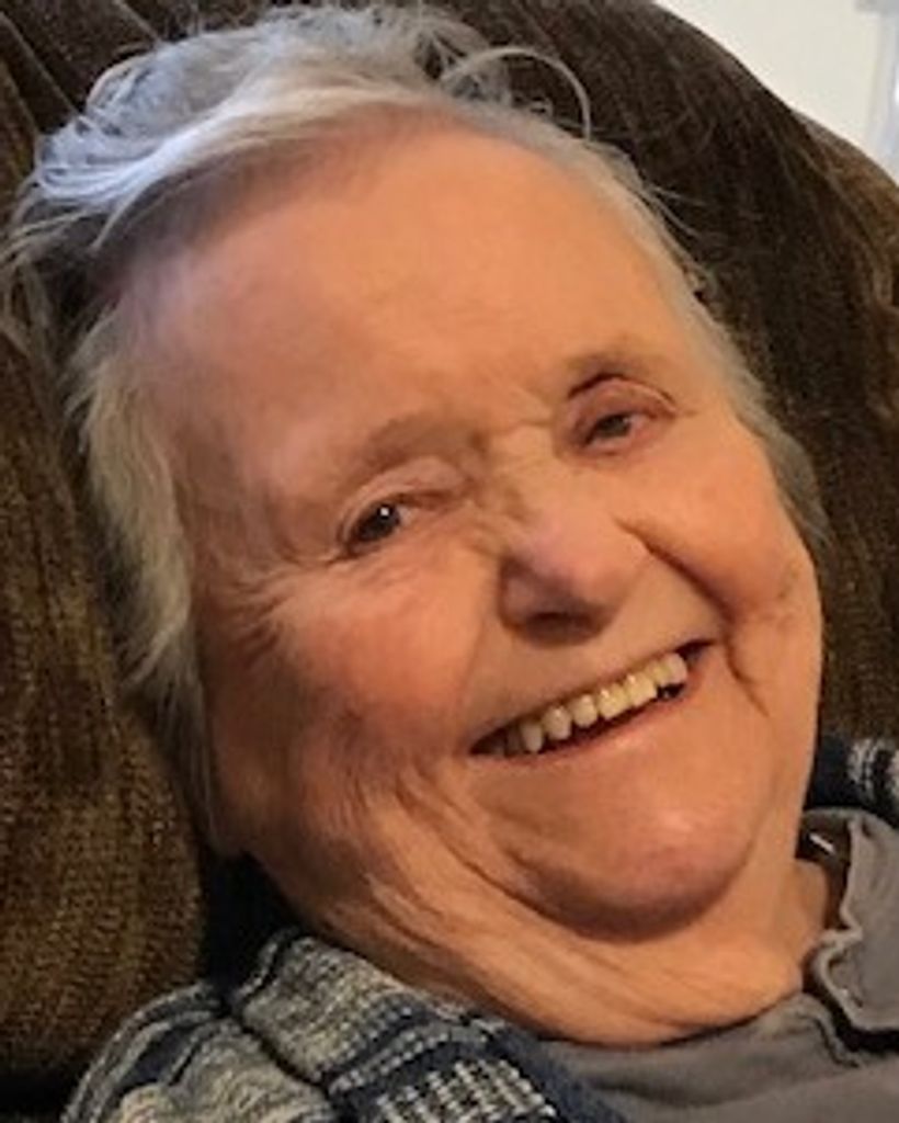 Dorothy "Dot" Louise Chellew Oliver Profile Photo