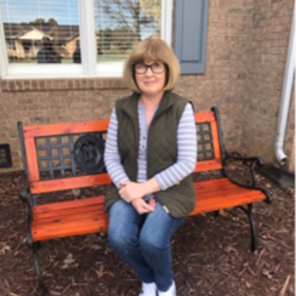 Denise Thompson Hoyle