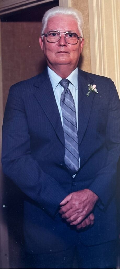 L. M. "Bud" Thomas Profile Photo
