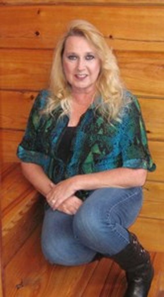 Tina Marie Lightfoot Profile Photo