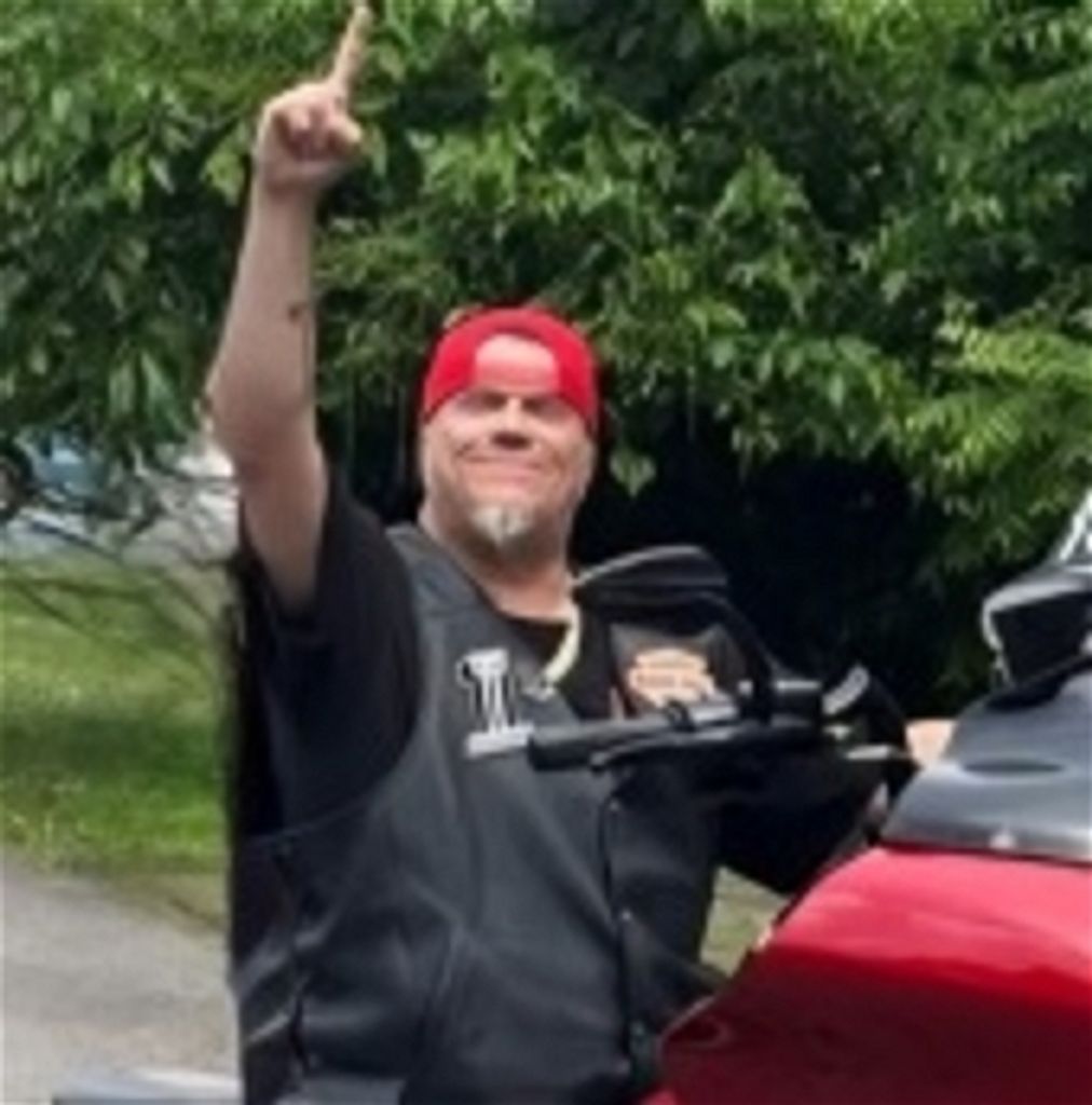 Robbie Glen "Rob" Vidito