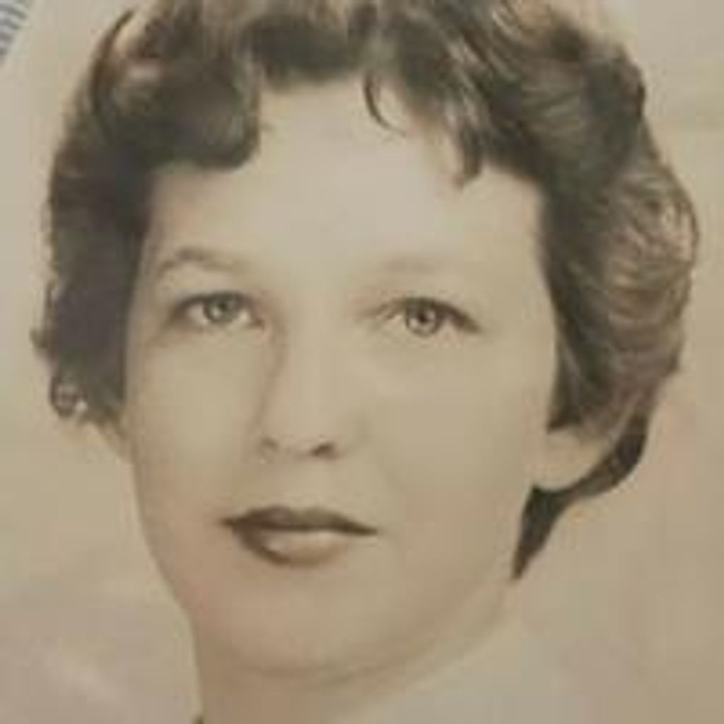 Elizabeth Claire Davis Royal Profile Photo