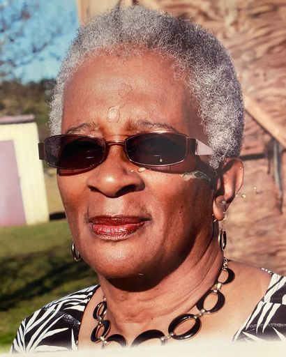 Girlie E Collins Walker's obituary image