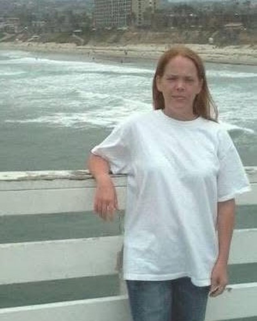 Sarah Elaine Schmidt Profile Photo
