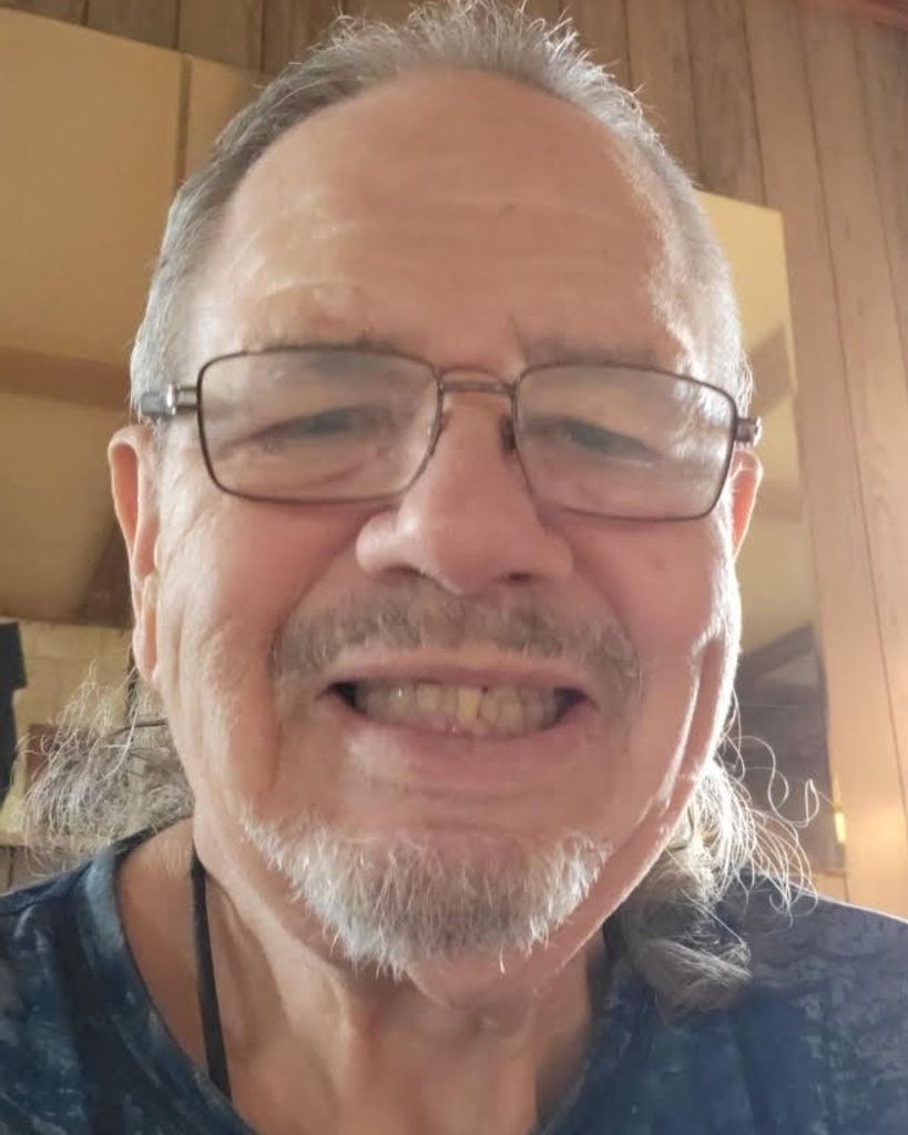 Daniel Thomas Bucharski Profile Photo